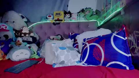 vivi independent model  online show from March 2026 01:53:02 AM