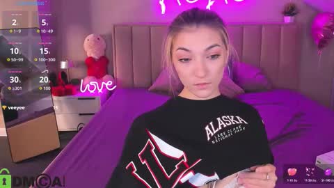 kimberlly_smith online show from February 2026 12:00:02 AM