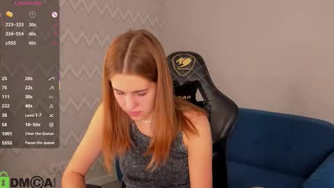 Jennifer online show from October 2025 11:58:01 PM