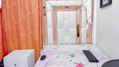 Snapshot of kimberly_xoxo_3 chatting on February 2026 03:24:02 AM online show from February 2026 03:24:02 AM