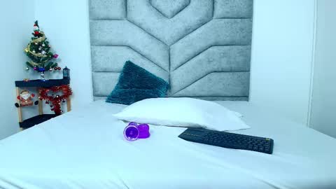 kimberlyfox_t online show from January 2026 12:30:01 PM