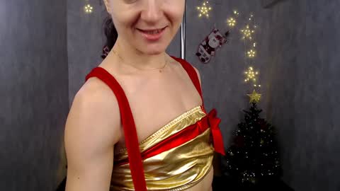 Snapshot of kimberlyray777 chatting on December 2024 06:04:01 AM Kimberly online show from December 2024 06:04:01 AM