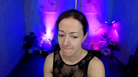 Snapshot of kimberlyray777 chatting on March 2025 04:33:02 PM Kimberly online show from March 2025 04:33:02 PM