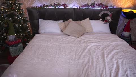 Kim online show from December 2024 05:26:01 PM