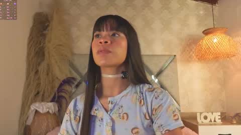 kimhilton online show from November 2025 03:49:02 AM