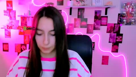 kimi_glow online show from April 2026 08:53:01 AM