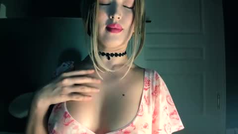 Snapshot of kimisun chatting on March 2026 03:17:01 PM Kiki online show from March 2026 03:17:01 PM