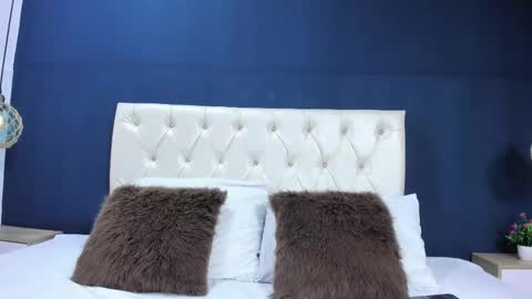 kimluna1 online show from October 2025 01:09:02 AM