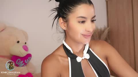 Kim  online show from April 2026 01:58:02 AM