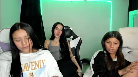 kimmi online show from February 2025 11:10:02 PM