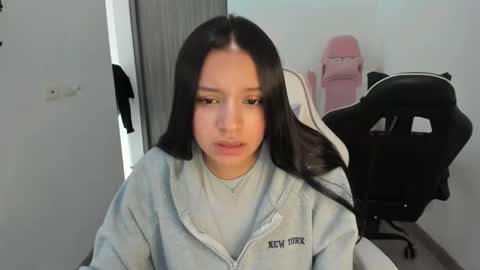 kimmi online show from October 2025 06:41:01 PM