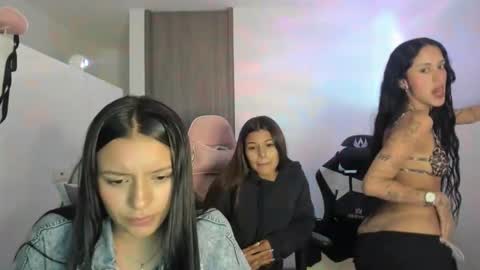 kimmi online show from October 2025 11:14:01 PM