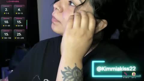 Kimmi online show from October 2025 09:25:02 PM