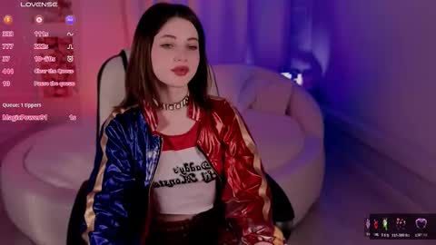  Your Kimmie  follow me  online show from November 2025 02:38:01 PM