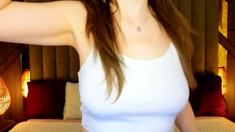 Snapshot of kimmmli chatting on April 2026 01:06:01 PM Margo online show from April 2026 01:06:01 PM