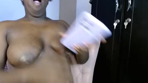 kimmy94192 online show from December 2024 07:10:01 AM