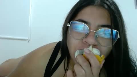 Kimmy online show from November 2025 03:23:02 PM