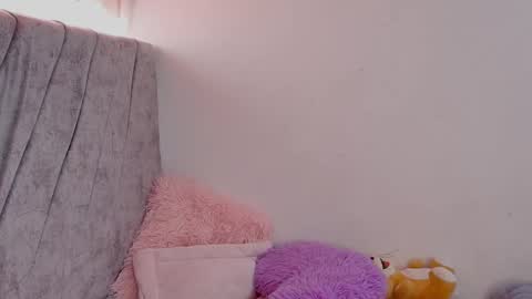 Snapshot of kimmy_veggaa chatting on October 2025 06:18:02 PM kimm online show from October 2025 06:18:02 PM