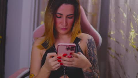 Snapshot of kimskye chatting on February 2025 10:30:02 PM KimSkye online show from February 2025 10:30:02 PM