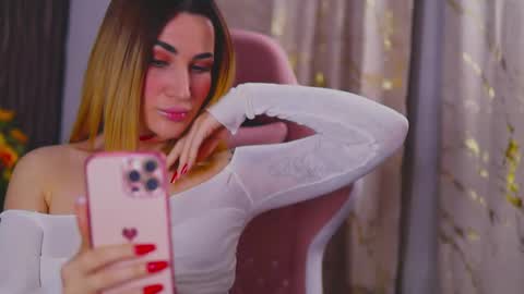 Snapshot of kimskye chatting on February 2025 10:47:02 PM KimSkye online show from February 2025 10:47:02 PM