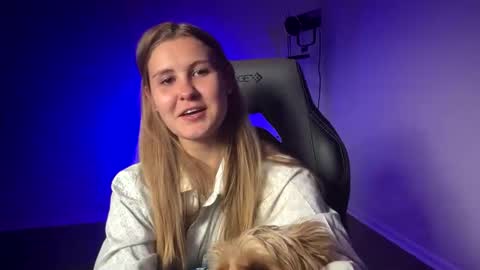 kinci06 online show from March 2025 08:21:01 PM