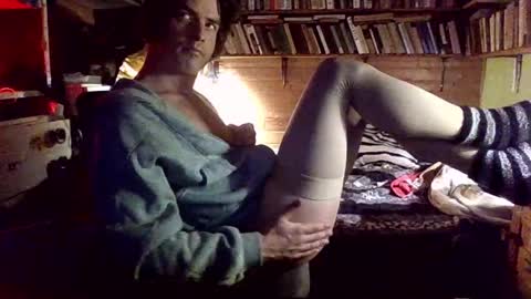 kindhate01 online show from February 2026 07:29:02 PM