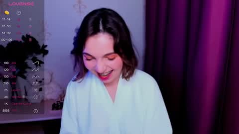 Hazel online show from November 2025 12:08:02 PM