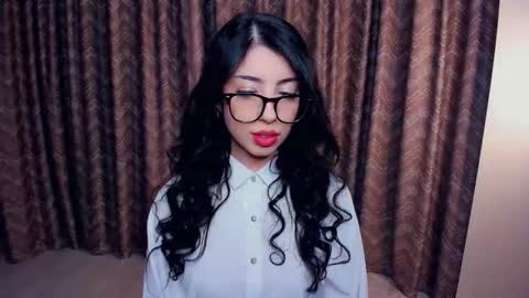 Megan online show from November 2025 05:06:01 AM