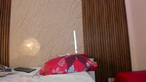 Snapshot of king_lovely_horny chatting on November 2025 10:37:01 AM KING online show from November 2025 10:37:01 AM