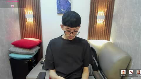 King  online show from July 2026 12:19:02 PM