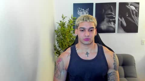 king_of_kings__ online show from December 2024 11:51:01 PM