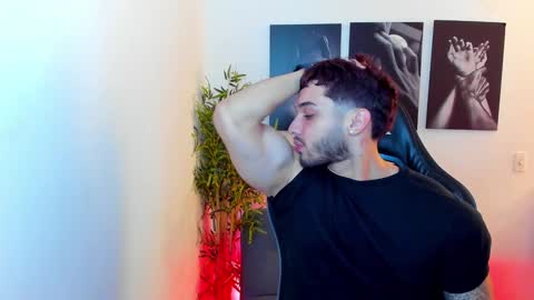 king_of_kings__ online show from January 2025 10:35:01 PM