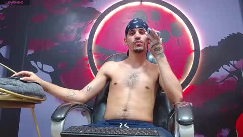 Snapshot of king_voy chatting on November 2025 09:02:02 PM king voy online show from November 2025 09:02:02 PM