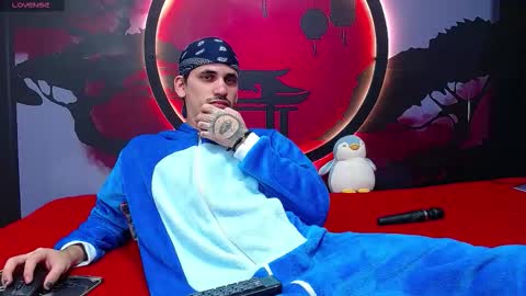 Snapshot of king_voy chatting on December 2025 02:08:02 AM king voy online show from December 2025 02:08:02 AM