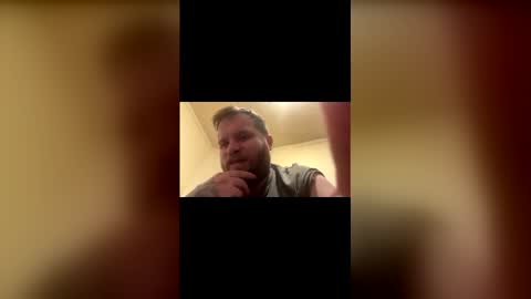 kingabyss12 online show from April 2026 05:49:01 PM