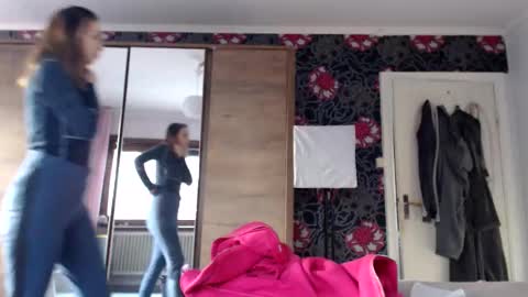 Snapshot of kingandprincess chatting on May 2026 06:13:01 PM sexysexyhotwetpinkredpussy online show from May 2026 06:13:01 PM