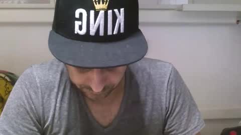  ivano corona  online show from April 2026 01:31:01 PM