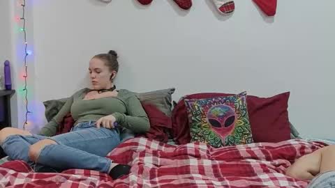 Scarred Thighs online show from December 2025 04:52:02 AM