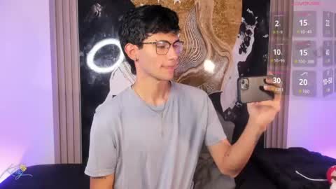 Snapshot of kingparker1 chatting on July 2026 03:20:02 AM A L E X online show from July 2026 03:20:02 AM