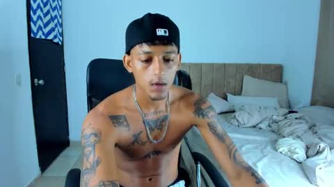 DOMINANT ALPHA KINGS online show from October 2025 10:34:02 PM