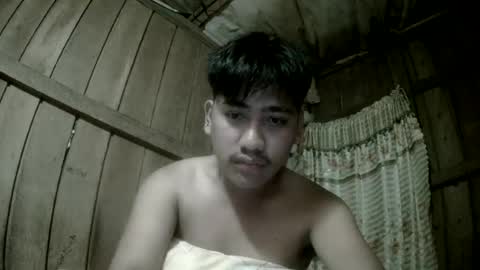 Snapshot of kingsucker2069 chatting on July 2026 01:37:02 PM Ruru online show from July 2026 01:37:02 PM