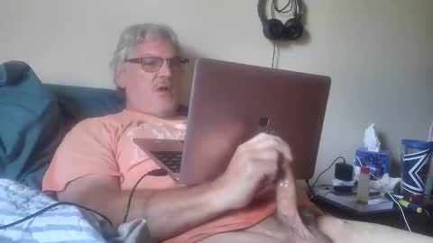 kingtongue10 online show from May 2026 02:55:01 PM