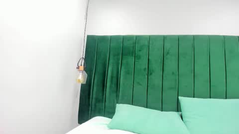 Snapshot of kinky_dakota chatting on December 2025 01:18:01 PM dakota online show from December 2025 01:18:01 PM