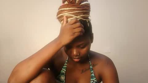 Lola online show from March 2026 10:52:02 AM