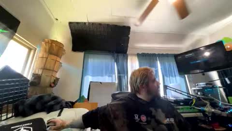 Snapshot of kinkybiguy14 chatting on June 2026 02:43:02 PM Kinky Cassie online show from June 2026 02:43:02 PM