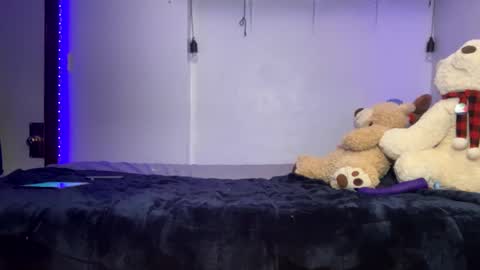 Snapshot of kinkycoupleinteracial chatting on March 2025 04:32:01 AM interracialfacial online show from March 2025 04:32:01 AM