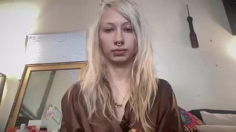 Snapshot of kinkypinky415 chatting on January 2025 10:46:01 PM Kinky Pinky online show from January 2025 10:46:01 PM