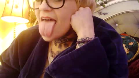 Snapshot of kinkypinkyplay2 chatting on January 2026 05:28:02 PM Kinky Pinky online show from January 2026 05:28:02 PM