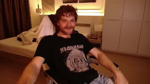 Snapshot of kinkypumpkin chatting on April 2026 07:02:01 AM Kenny online show from April 2026 07:02:01 AM