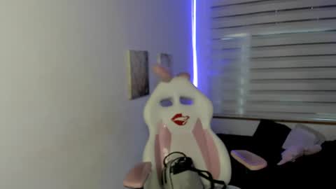 kir_ely online show from June 2026 07:01:02 PM
